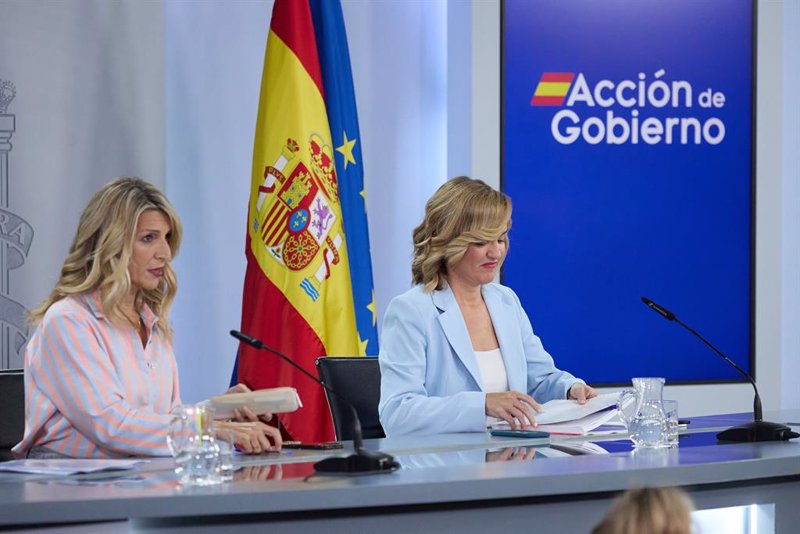 El Gobierno aprueba el reglamento para garantizar la igualdad de las personas LGTBI+ en las empresas.