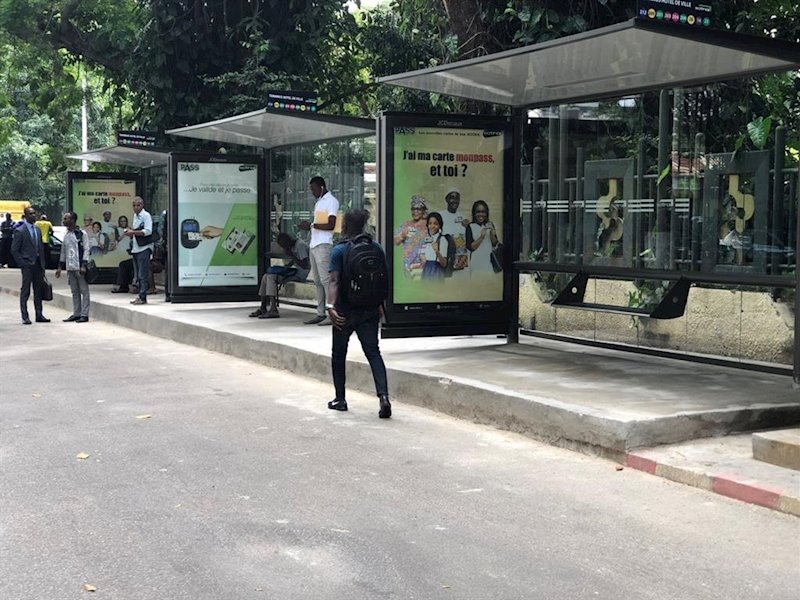 El grupo francés JCDecaux compra el 70% de IMC, una empresa de publicidad en América Central.