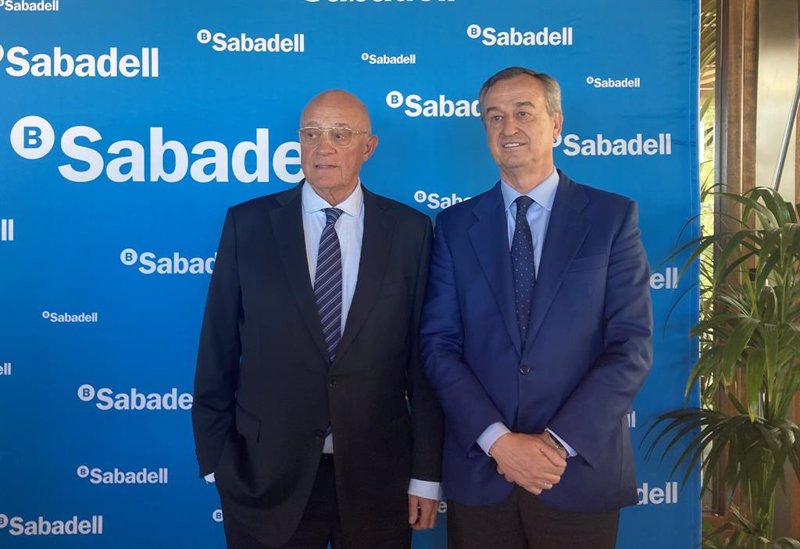 Moody’s confirma la calificación ‘Baa1’ de Sabadell con una perspectiva positiva.