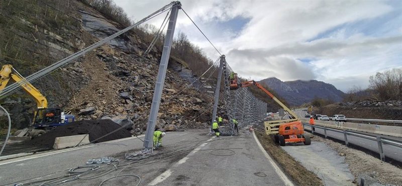 Puente confirma que la AP-66 se reabrirá este miércoles a las 20.00 horas en ambas direcciones.