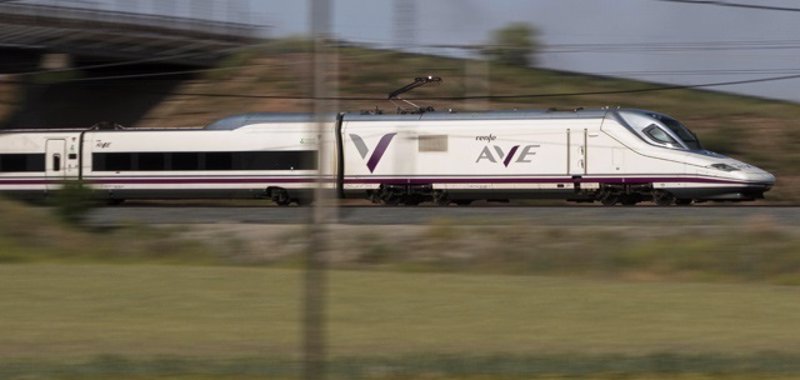 Renfe ha disminuido su huella de carbono por unidad transportada en un 90,4% en comparación con 1990.