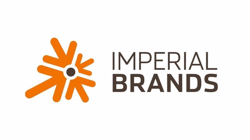 Título: Parafraseando en Español: Un Análisis de la Economía de Imperial Brands y su Crecimiento AceleradoH2: Introducción a Imperial Brands
Imperial Brands es una empresa de renombre global que ha experimentado un crecimiento significativo en los últimos años. Durante su último año fiscal, la compañía reportó una ganancia impresionante de 3.126 millones de euros, lo que representa un aumento del 12,2% en comparación con el año anterior. Gracias a su robusto desempeño y la implementación de estrategias eficaces, Imperial Brands anticipa un 2025 sólido y prometedor.H3: El crecimiento económico de Imperial Brands
El notable crecimiento económico de Imperial Brands se atribuye a una serie de factores clave. En primer lugar, la compañía ha logrado diversificar su cartera de productos con éxito, lo que ha aumentado su base de clientes y, por ende, sus ingresos. Además, ha implementado estrategias de negocios efectivas que han mejorado su eficiencia operativa y rentabilidad.H4: Desglosando las ganancias de Imperial Brands
El aumento del 12,2% en las ganancias de Imperial Brands durante el último año fiscal es un indicador claro de su crecimiento sostenido. Esta cifra demuestra que la empresa ha logrado mantenerse al día con las tendencias de la industria y las demandas del mercado, lo que ha llevado a un aumento en sus ingresos y ganancias.H3: Las proyecciones para 2025 de Imperial Brands
Imperial Brands tiene una visión optimista para 2025. Con base en su sólido rendimiento financiero y su capacidad para adaptarse a los cambios del mercado, la compañía prevé un futuro próspero. A medida que continúa innovando y expandiendo su cartera de productos, es probable que veamos un crecimiento aún mayor en los próximos años.H4: ¿Qué significa un 2025 sólido para Imperial Brands?
Un 2025 sólido para Imperial Brands significa que la empresa espera mantener y posiblemente superar su actual trayectoria de crecimiento. Este optimismo se basa en su desempeño financiero reciente y en su habilidad para adaptarse a los cambios en la industria y las preferencias de los consumidores.H2: Conclusión
En resumen, la economía de Imperial Brands está en una trayectoria ascendente, con un crecimiento impresionante en su último año fiscal y expectativas altas para el futuro. Gracias a su enfoque estratégico, la diversificación de productos y su adaptabilidad al mercado, la compañía está en una excelente posición para seguir prosperando en los próximos años. De esta manera, Imperial Brands se convierte en un caso de estudio valioso para entender cómo una empresa puede crecer y prosperar en un mercado competitivo.